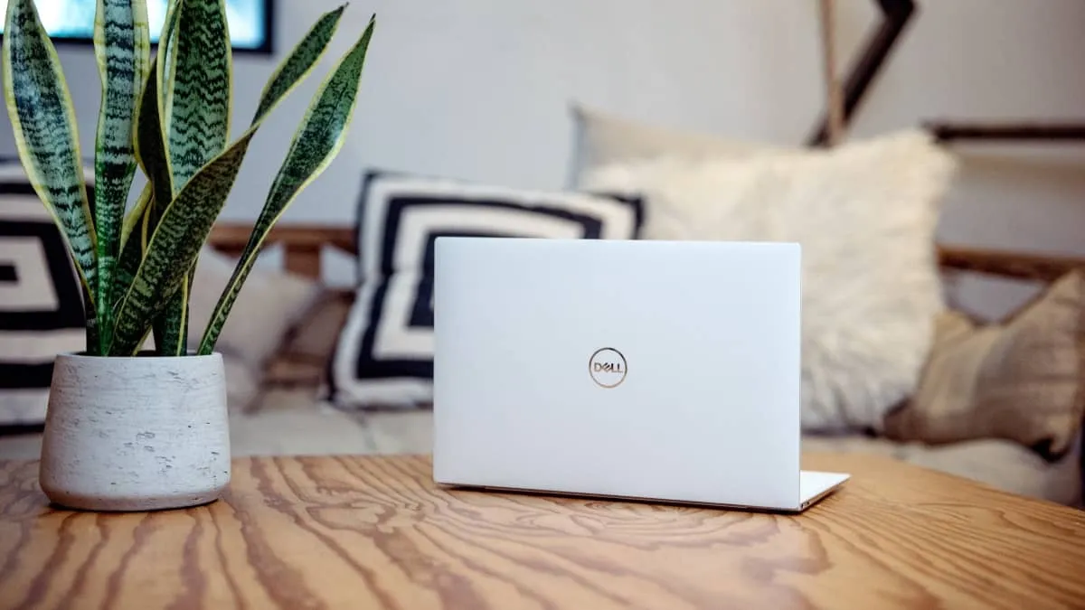 Hoe langs staat laptop aan